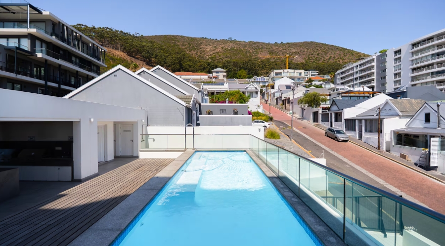 2 Bedroom Property for Sale in Sea Point Western Cape